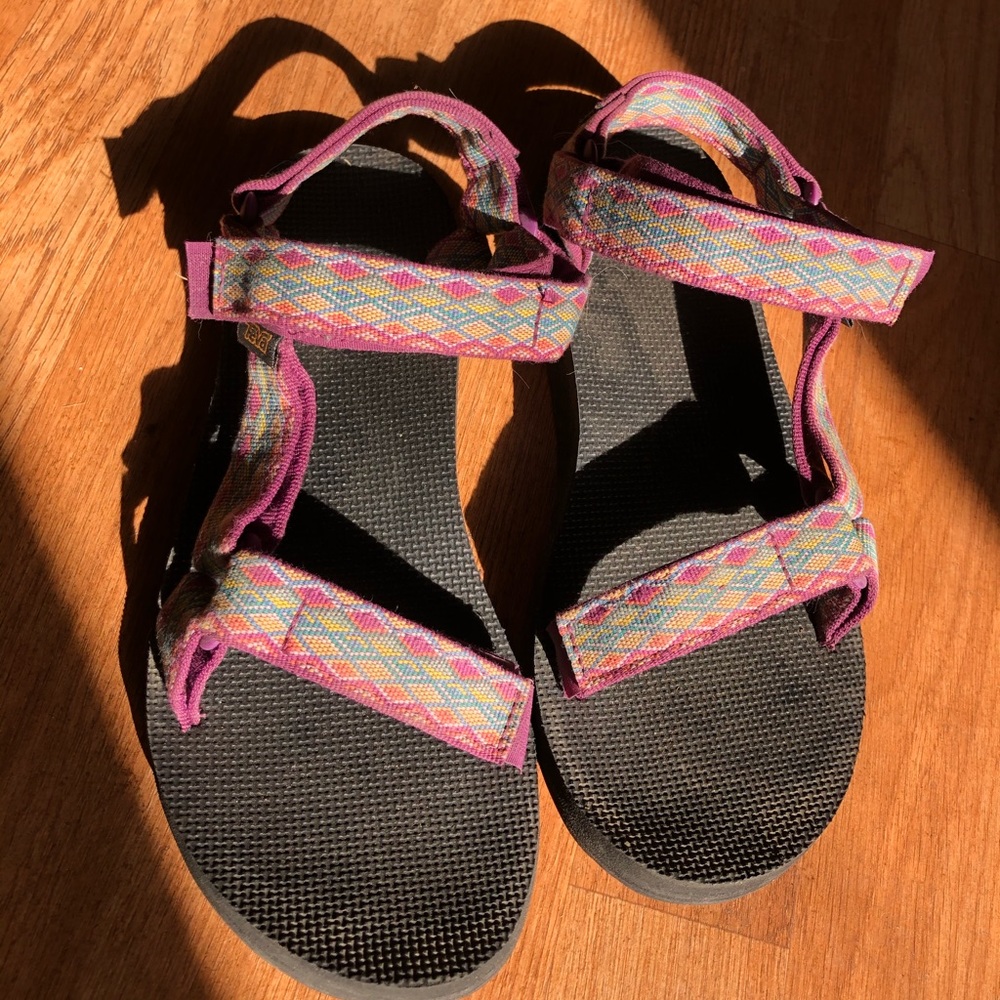 Women’s multicolor Adventure Teva’s